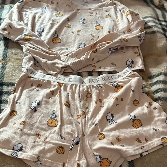 American Eagle Outfitters Pajama Set - Cream with Pumpkin and Snoopy Design - Picture 1 of 1